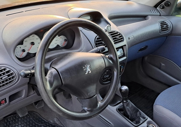 Peugeot 206 cena 7900 przebieg: 180480, rok produkcji 2002 z Ryki małe 352